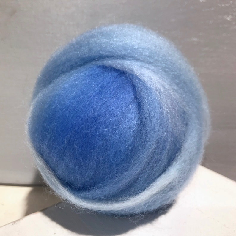 Spinning Fiber Light blue wool roving powder blue Baby Blue roving light blue wool Felting wool