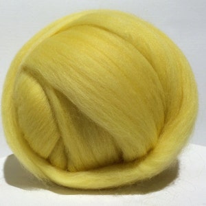 Butter Yellow Merino Roving, yellow wool roving, Needle Felting, Spinning Fiber, light yellow roving image 1