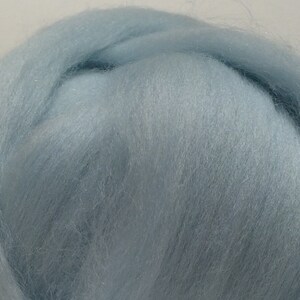 Ice Blue Merino wool roving, Needle Felting Spinning Fiber, 1oz, Light Blue, Baby Blue, crystal blue roving image 4