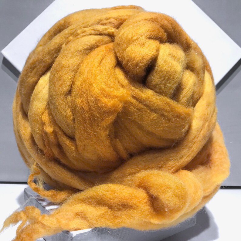 Maize yellow wool roving roving Spinning Fiber wool top,sunshine yellow bright yellow Yellow gold Felting wool