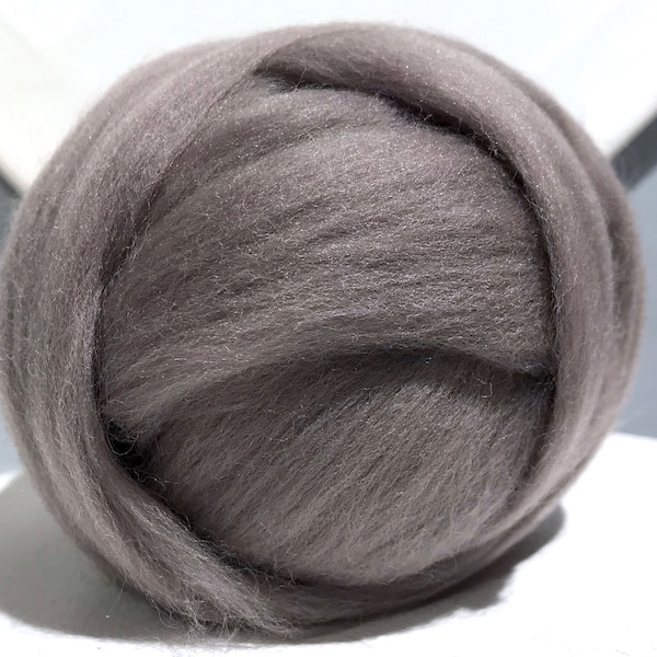 Putty Beige Merino Roving, Needle Felting Spinning Fiber, grey beige, greige light brown, neutral color roving