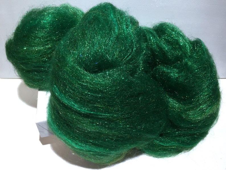 Green Felting wool batt Sparkly Pine MTO, spinning fiber, Felting wool:evergreen, green, forest, Christmas green, holiday decor image 1