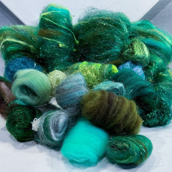 Green Fiber kit, Sampler 1oz,wool, firestar, glitz, Needle, Wet Felting, Spinning, mini batt option, green roving, Assorted green fibers