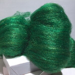 Green Felting wool batt Sparkly Pine MTO, spinning fiber, Felting wool:evergreen, green, forest, Christmas green, holiday decor image 3