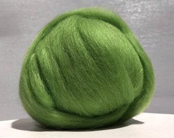 Yellow Green merino "Kiwi" wool roving, Needle Felting wool, Spinning Fiber, spring apple green, Merino roving, wet felting, nuno felting