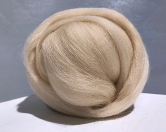 Mèches de laine mérinos vanille, mèches, aiguilletage, filage fibre, mèche mérinos blond beige bisque écru fauve