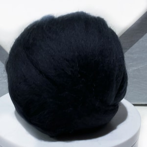 グラファイトメリノウールロービング：ニードルフェルトと紡績用のダークグレー繊維