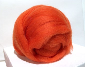 Mèche de mérinos orange : laine à feutrer citrouille, fibre à filer (1 oz)