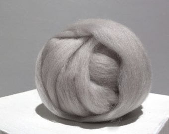 Silver Grey Merino Roving, grey wool roving, Felting Wool, Spinning Fiber, Dove grey, light grey, silver grey roving