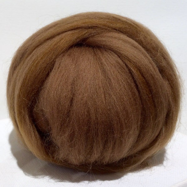 Oak Merino Roving, Needle Felting wool, Spinning Fiber, Merino wool roving, felting wool, oak brown, tan, medium neutral brown, gingerbread