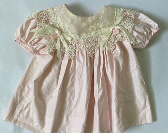 Vestido de bebé vintage rosa de ediciones raras