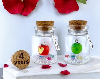 Regalo personalizado para el 4.º aniversario de bodas con temática frutal, regalo para esposa/esposo, regalo creativo en miniatura con forma de botella.