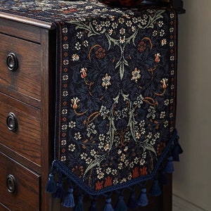 Black Floral Table Runner with Tassel Farmhouse for Home Kitchen Dining Table runners for Parties Family Dinners ,Wool Blend Table Runner