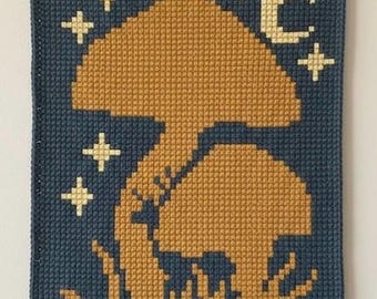 Crochet Pattern, Mushroom Tapestry Wall Hanging Pattern, Digital PDF Download