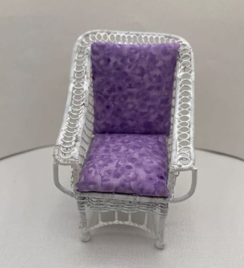 Purple garden and outdoor - White lawn chair with purple cushions