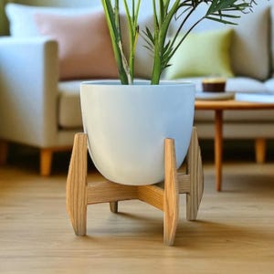 Oak Wood Plant Stand: Mid-Century Modern Indoor Planter with Leveling Feet