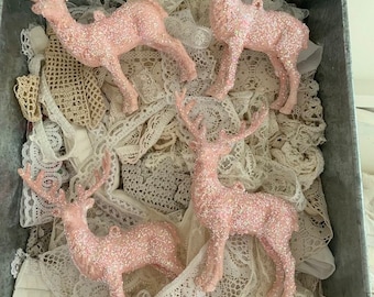 REINDEER ornament  PINK*Christmas ornament*Dazzling*Loads of German glitter*Vintage styling*4.5 x 3.0
