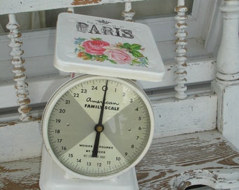 American family scale*25 pounds*Cottage biscuit*French Graphics*Double pink cottage roses*Vintage*OAK*Works great