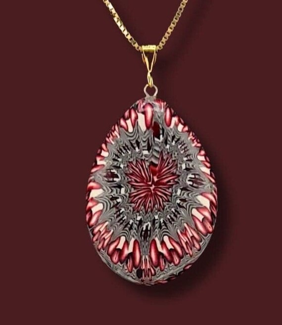 Pendant Necklace  Kalidoscope Red/White Burst