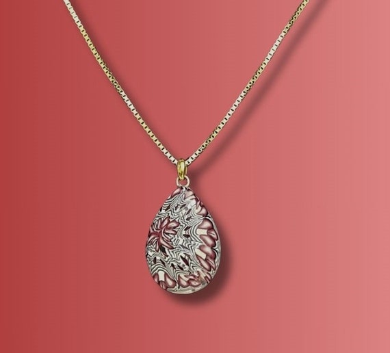 Kaleidoscope Red Burst Teardrop Pendant Necklace