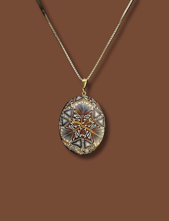 Kaleidoscope Gold pendant necklace