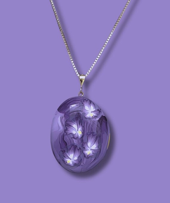 Iris Pendant Necklace, Purple background