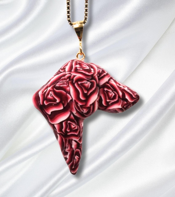 Vizsla Pendant Necklace, Red Roses
