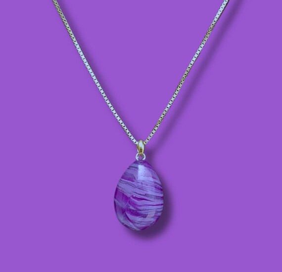 Small teardrop purple stripes pendant necklace