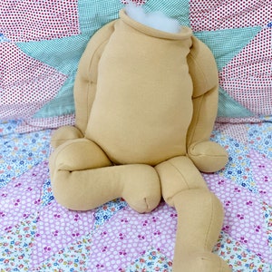 Poupée Reborn Pose n' Cuddle Body Reggiesdolls Pré-rembourrée toutes les tailles Livraison gratuite aux États-Unis uniquement image 6