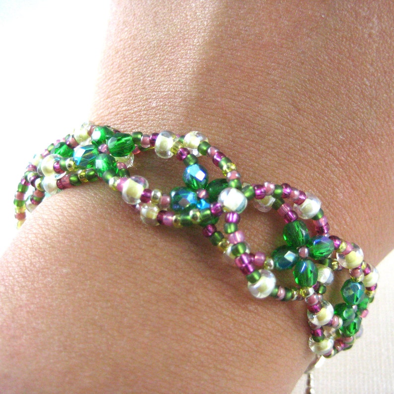 Prairie Floating Flower Bracelet image 5