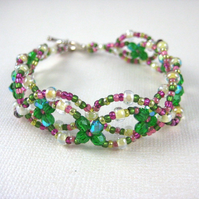 Prairie Floating Flower Bracelet image 4