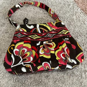 Bolso vintage Hannah de Vera Bradley en tonos burdeos