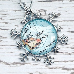 Maui Map Christmas Ornament, Maui Hawaii, Gift Box, Map Ornament, Snowflake Ornament, Snowflake, Ornament, FREE SHIPPING