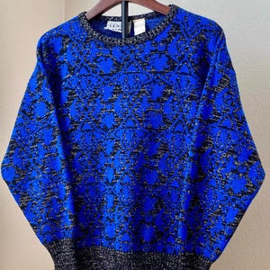 Vintage 80s Geometric Crew Neck Sweater in Size M/L