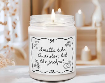 Riecht nach Verlobungskerze: Lustiges personalisiertes Verlobungsgeschenk