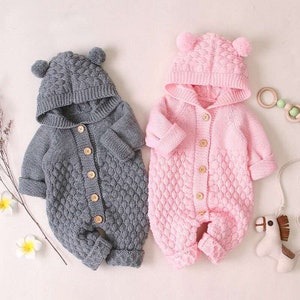 Knitted baby jumpsuit, newborn clothes, warm and cute rock for crawling