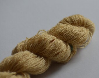 Light Gold Fennel ii Farm Grown, Millspun Lambswool Fingering 2-Ply Yarn, Naturally Dyed