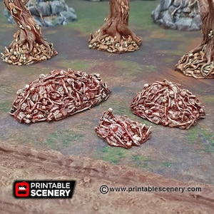 Puede incluir: Un montón de huesos pintados de color marrón rojizo. Los huesos están dispuestos en un montón, con algunos huesos sobresaliendo. Los huesos están sobre una superficie marrón. Printable Scenery www.printablescenery.com