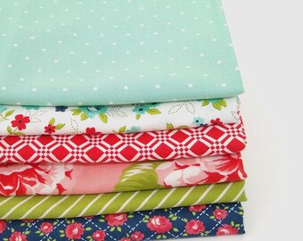 By The Continuous HALF YARD Early Bird by Bonnie /& Camille for Moda Fabrics Pattern #55190-17 Large Pink Blooms on Cream RARE