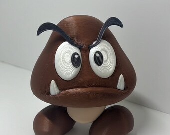 Goomba ぬいぐるみとキノコ型オブジェ il_340x270.6048283056_m0ar.jpg