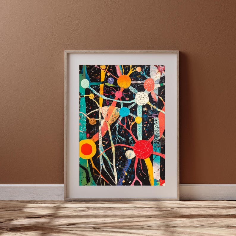 Puede incluir: Impresi&oacute;n de arte abstracto con una red intrincada y colorida de l&iacute;neas y c&iacute;rculos sobre un fondo negro. La obra de arte est&aacute; enmarcada en un marco de madera claro.