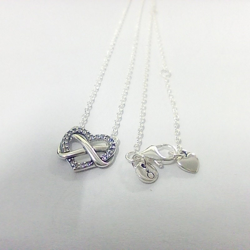 アクセサリー PANDORA Infinity Heart Necklace Amazon.com: PANDORA Sparkling Infinity Heart Collier