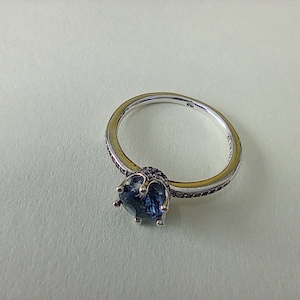 New PANDORA Ring Blue SPARKLING Crown SOLITAIRE