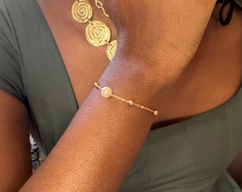 Pulsera de una sola perla, pulsera de perlas naturales de agua dulce, regalo de damas de honor, pulsera minimalista de cadena de oro perla, regalo para ella, regalo para mamá