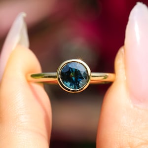 Teal Color Sapphire Ring, 18k Solid Gold Ring, Unique Engagement Ring, Green Blue Natural Gemstone, Minimalist Sapphire Ring, Daily Jewelry
