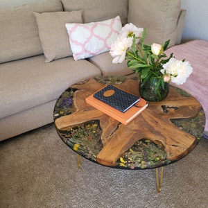 Coffee table with flowers, Floral resin table, Resin table with flowers