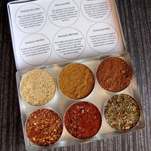 gourmet BBQ rubs kit for chicken and pork - gift set of 6 - a great gift set for the grill guru