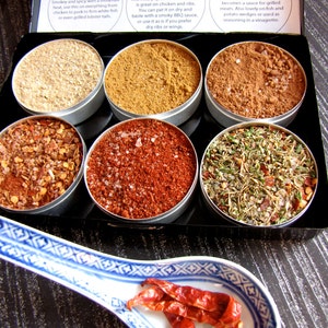 gourmet BBQ rubs kit for chicken and pork gift set of 6 a great gift set for the grill guru image 2