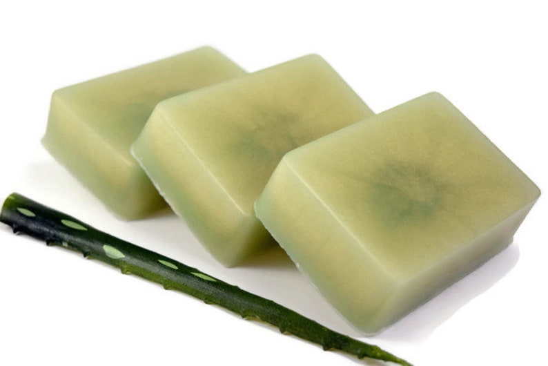 Green Tea & Aloe Soap, Homemade Aloe Soap, Glycerin Soap Bar image 2
