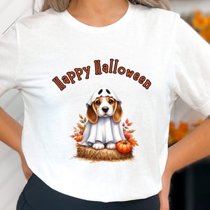 ビーグルの子犬のハロウィンTシャツ（犬のママとパパ用）ユニセックスジャージー半袖Tシャツ